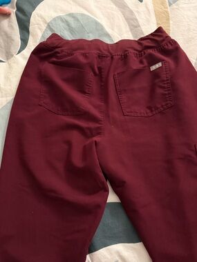 Figs Women's Scrub Pants in Burgundy